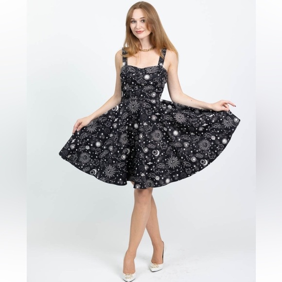 EvaRose Dresses & Skirts - EvaRose Fold-over Fit & Flare Lunar Print Women Dress W/ Padded Bust & Pockets